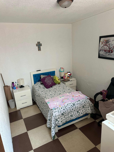 ¡casa En Venta En Condominio A Una Calle De Tollocan Y 5 Minutos De Town Square!