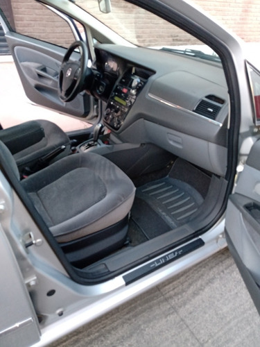 Imagen 8 de 9 de Fiat Linea 1.9 Essence Dualogic 2010