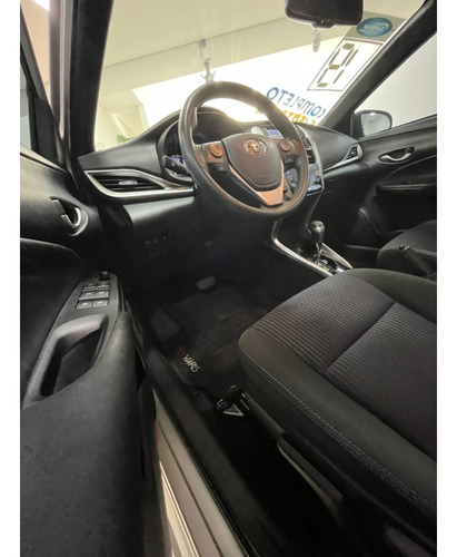 Toyota Yaris 1.3 16V FLEX XL PLUS TECH MULTIDRIVE