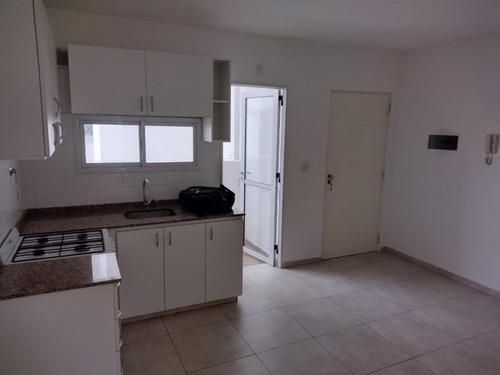 Departamento En Venta - 2 Dormitorios 1 Baño - 45mts2 - General San Martin