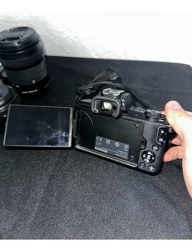 Canon Eos M50 Mark Ii, Sin Espejo Color Negro (Usado)