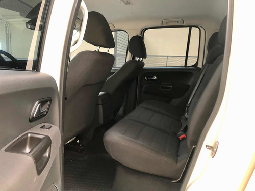 Imagen 12 de 15 de Volkswagen Amarok Comfortline 4x4 180cv Manual Blanca 2017