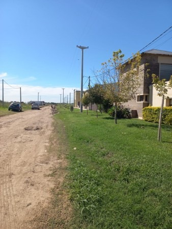 Terreno En Alvarez