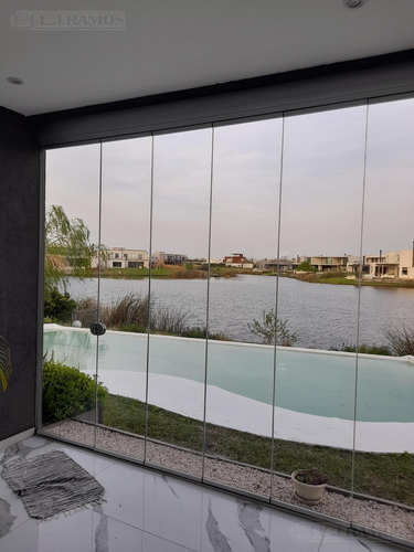 Casa En Muelles -mb- Excelente Ubicación