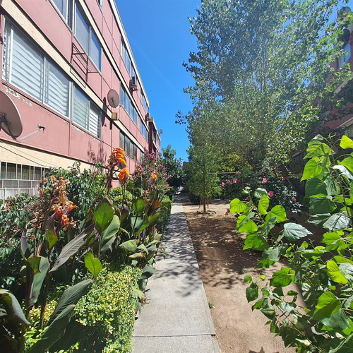 Departamento En Venta De 2 Dorm. En Santiago
