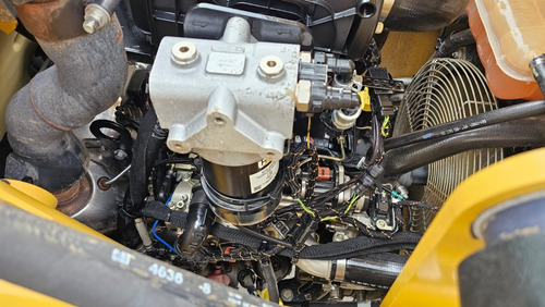 Retroexcavadora Caterpillar 424 2021 $1,300,000.00m.n.