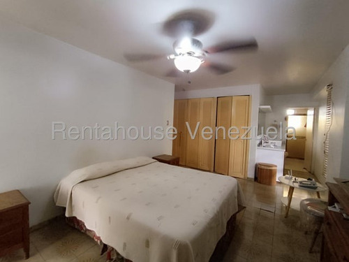 Amplio Apartamento En Venta Urb San Isidro, Maracay 25-13106 Hc