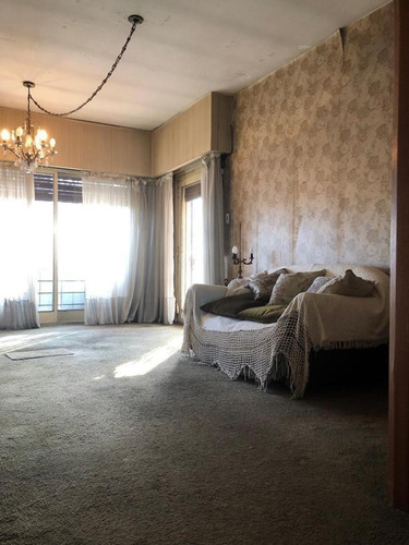 Imagen 2 de 11 de Departamento En Planta Alta Con Buena Ubicacion