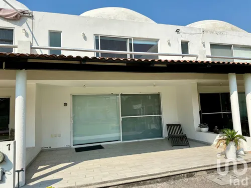 Venta Casa 3 Ambientes Ampliación Emiliano Zapata