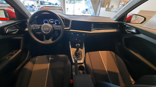 Imagen 10 de 25 de Audi A1 Sportback 2022 30 Tfsi 1.0 Audibsas Automatico 2021