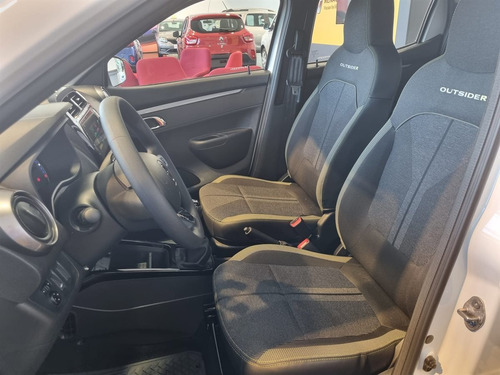 Imagen 19 de 23 de Renault Kwid Outsider 1.0 2023 0km