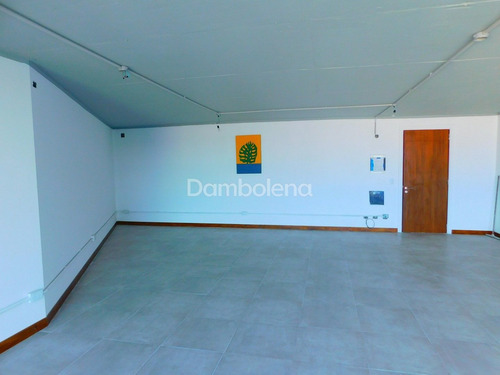 Imagen 13 de 21 de Oficina En Venta O Permuta Ubicado En Moreno, Moreno