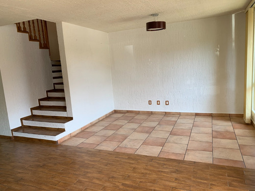 Excelente Casa En Condiminio En Cuajimalpa. 4 Recámaras. A 15 Min De Santa Fe E Interlomas