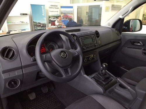 Vw Amarok Trendline 4x2 Entrega Ya!! Oferta Mayo 2021 Cm