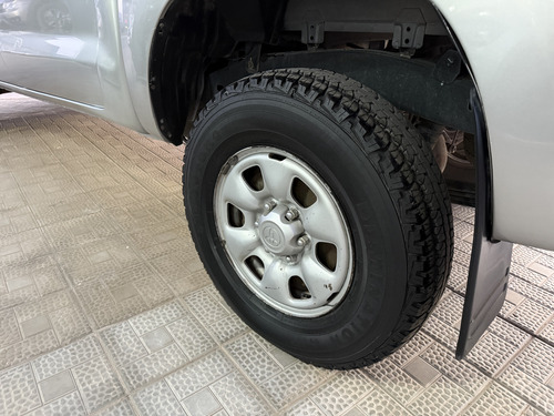 Toyota Hilux Dx 2.5 D/cab