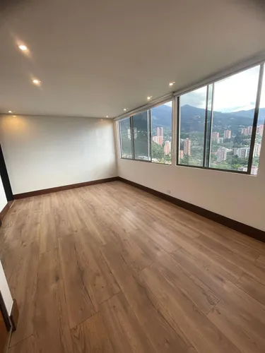 Apartamento En Venta En El Poblado. Cod V12209