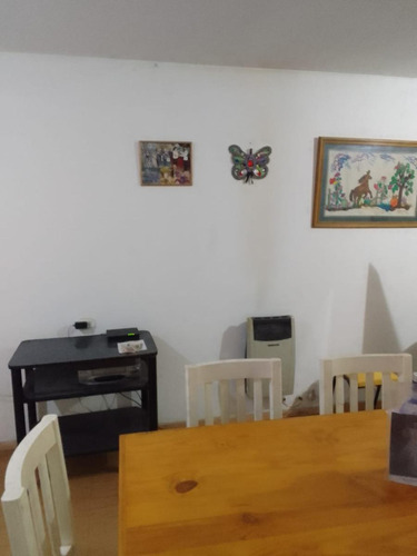 Casa En Venta - 3 Dormitorios 1 Baño - Cocheras - 250mts2 - Tunuyán, Mendoza