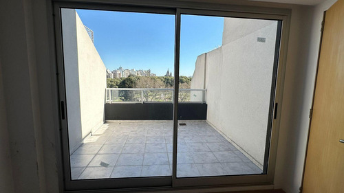 Venta Departamento En Duplex 3 Ambientes - Parque Chacabuco