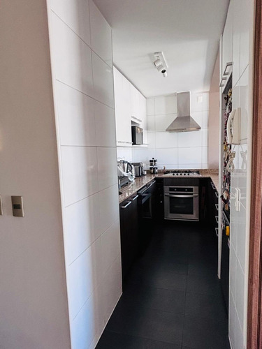 Exclusivo Departamento 2d 2b En Vitacura.