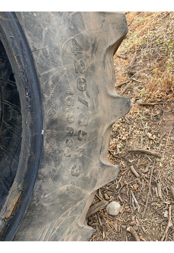 Neumáticos 420/85 R13 Para Tractor Con Tres Temporadas