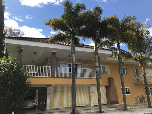 Imagem 2 de 14 de Casa 4 Stes 1 Master Piscina Pomar Condominio Jd. Palmeiras