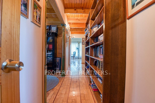 Casa 7 Dormitorios En 1300 M2 De Terreno, Gran Qui...