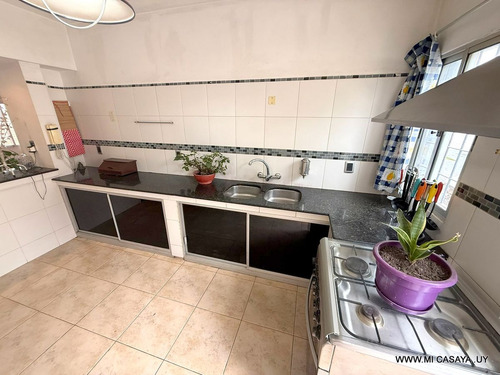Venta Casas +apartamento , Itazaingo , 3 Dormitorios, Jardin , Patio ,parrillero , Padron Unico