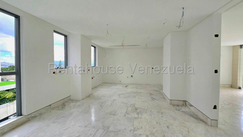 ¡¡apartamento Con Un Concepto Completamente Innovador, Amplias Panoramicas, Vista Privilegiada Y Urbanización Vip, Hermosa Sala Doble Altura! - Altamira - Luis Gomez - Mls #25-18504