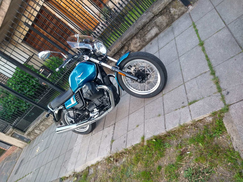 Moto Guzzi V7 Special 3