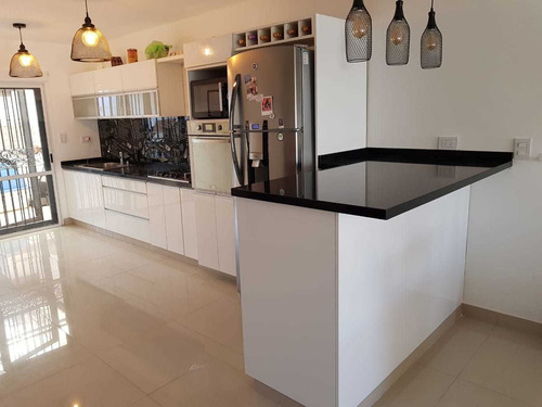 Mesada Silestone Negro Tebas
