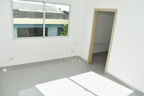 Apartamento En 3er Nivel Urb. Dorado Ii (jpa-208a3)