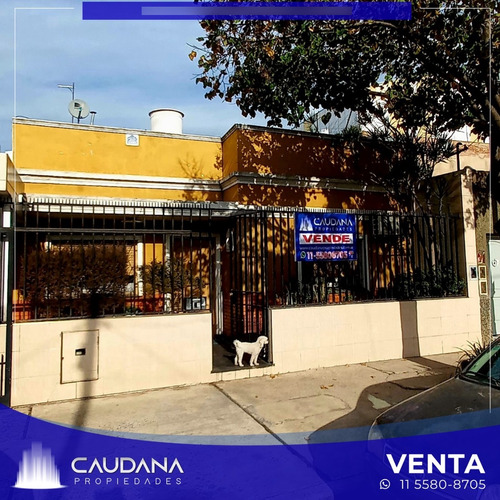 Casa En Venta En La Tablada