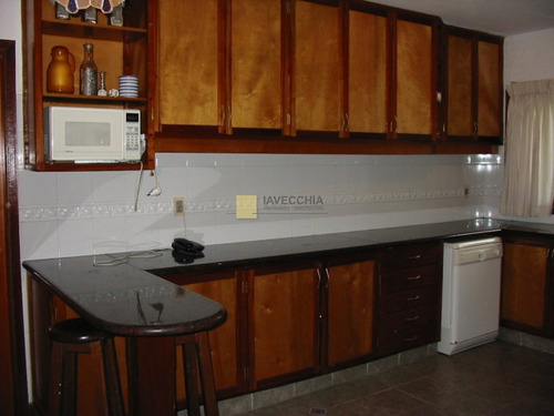 Imagen 10 de 26 de Venta De Casa De 4 Dormitorios En Pinares