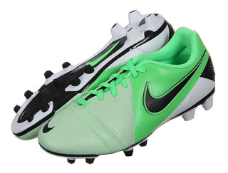 chimpunes nike total 90