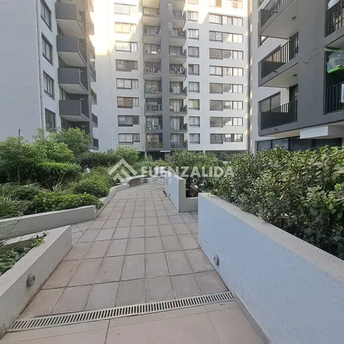 Departamento Seminuevo En Venta De 2d/1b Metro Lo Ovalle
