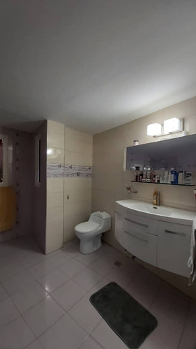 Se Vende Casa 560m2 6h/5b/4p Paso Real Charallave 7078