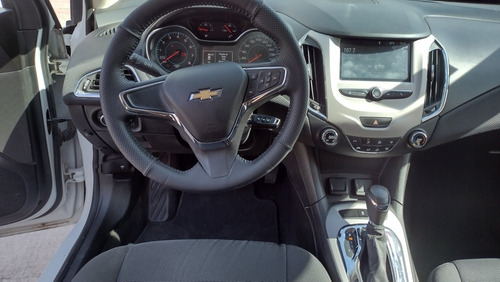 Imagen 9 de 15 de Chevrolet Cruze 2017 1.4 Premier At