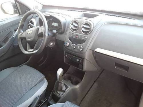Imagem 3 de 9 de Chevrolet Montana 1.4 Mpfi Ls Cs 8v Flex 2p Manual