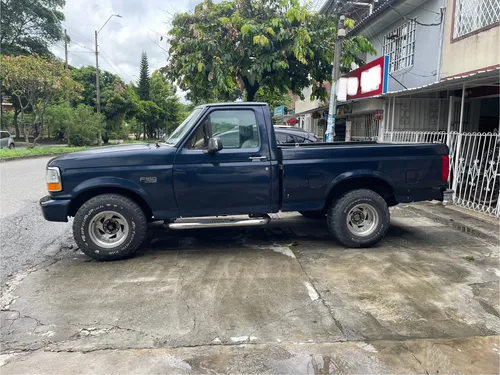Ford F-150 5.0 Xl 195 hp 4x2