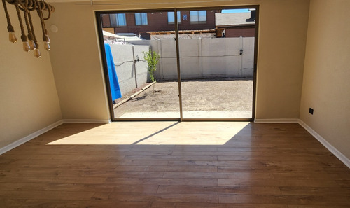 Se Vende Casa 3d 2b Con Loggia 4 Estacionamientos Buin