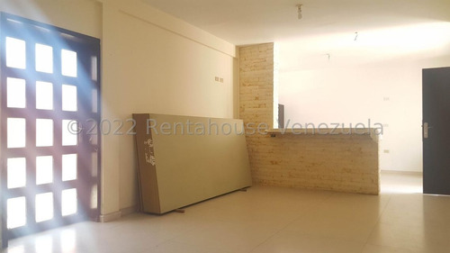 Imagen 13 de 14 de En Venta Amplia Y Cómoda Casa En Conjunto Residencial Privado. Mls 23-5528 04120656408
