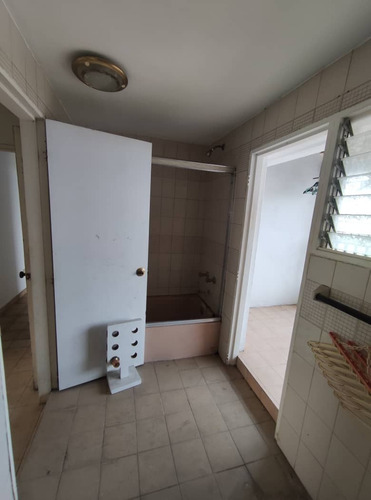 Imagen 19 de 23 de Apartamento En Venta En La Av Bolivar, Urb Los Jardines 04121994409