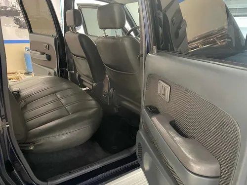 Toyota Hilux 2.4L 4x4 DC