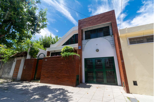 Venta Casa 5 Ambientes Con Pileta En Avellaneda