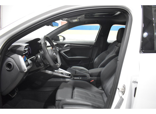 Audi A3 2.0 40 TFSI MHEV SEDAN PERFORMANCE BLACK S-TRONIC