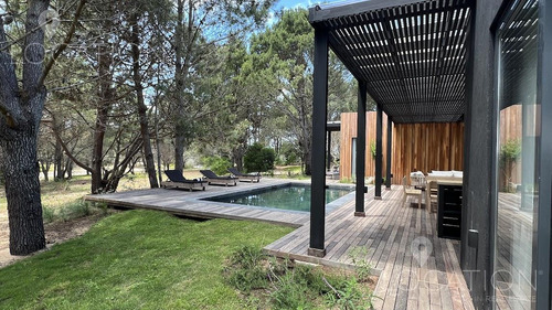 Alquiler Casa 5 Dormitorios Barrio Cerrado Laguna Escondida, José Ignacio