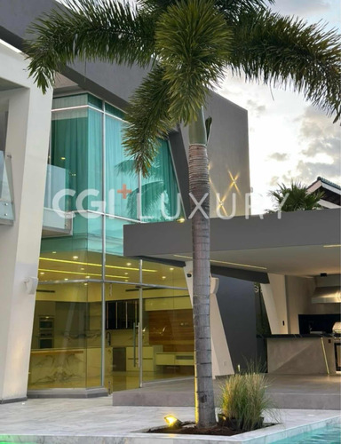 Cgi+ Luxury Lechería Ofrece Para Venta Urb Las Villas