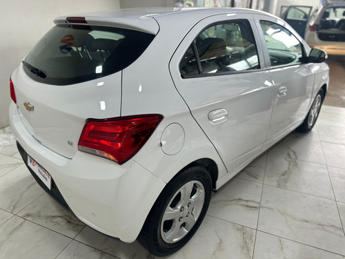 Chevrolet Onix 1.4 MPFI LT 8V FLEX 4P AUTOMÁTICO