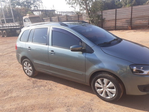 Imagem 1 de 6 de Volkswagen Spacefox 2011 1.6 Trend Total Flex 5p