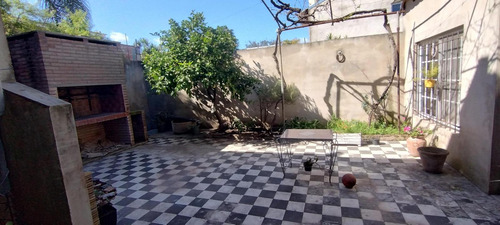 Casa En Venta - 1 Dormitorio 1 Baño - San Martín